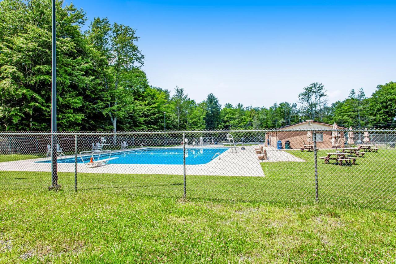 Friendship Lodge Pocono Lake Ngoại thất bức ảnh